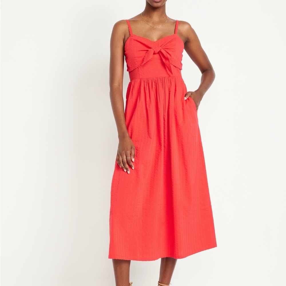 Old Navy Fit & Flare Sleeveless Seersucker Midi Dress